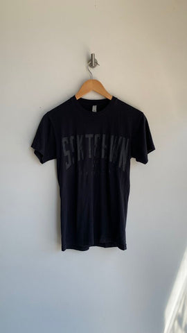 Pre-Owned Hardpressed Black 'SSKTCHWN' Tee- Size X-Small