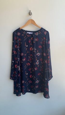 Pre-Owned Cupcakes & Cashmere Navy Floral Long Sleeve Dress - Size Medium