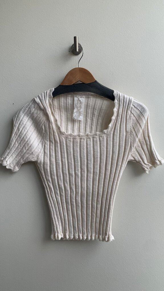 Pre-Owned Sadie & Sage Cream Stretch Ribbed Squared Neck Knit Top- Size Large