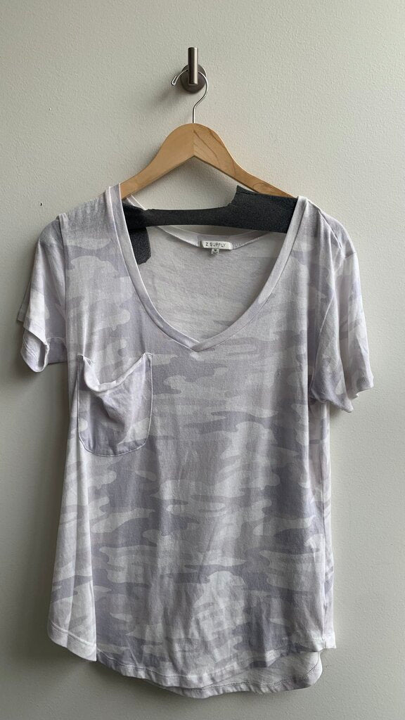 Pre-Owned Z Supply White Camo Print V-Neck T-Shirt- Size Medium