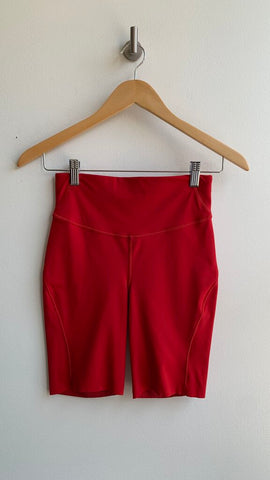 Pre-Owned Lululemon Red Biker Shorts - Size 6