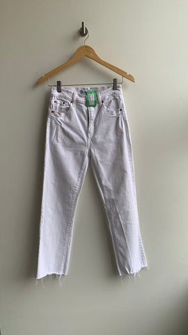 Pre-Owned Daze White Raw Hem 'Just Right' Jeans- Size 26