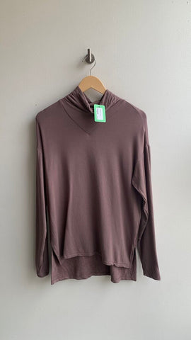 Pre-Owned RW & Co Brown Mock Neck Long Sleeve Top- Size Small