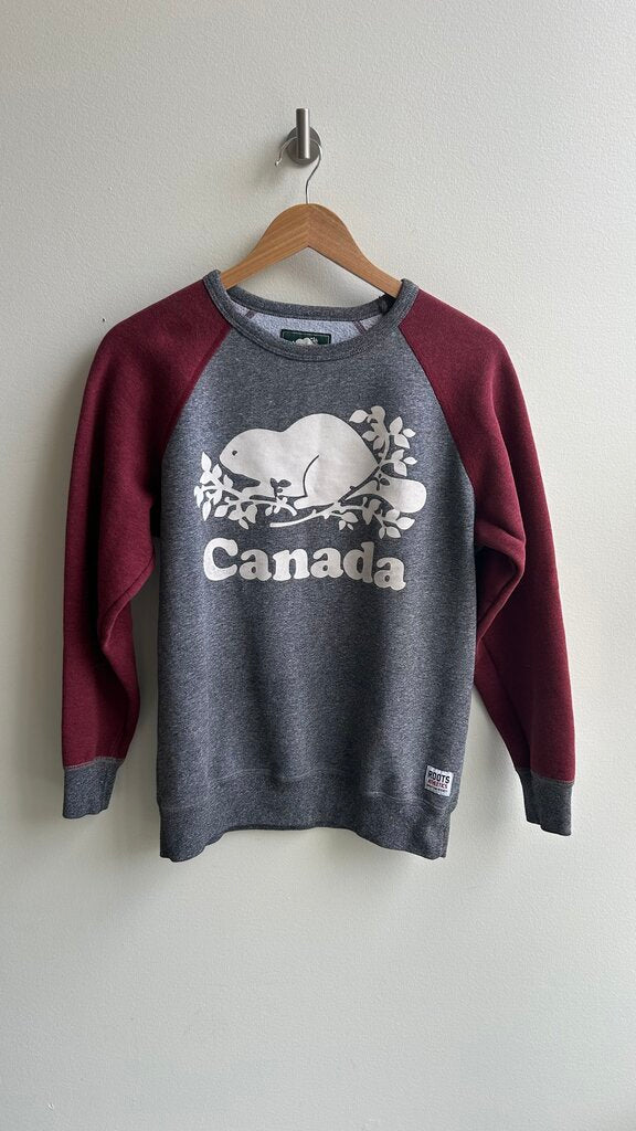 Pre-Owned Roots Grey/Red 'Canada' Beaver Logo Crewneck Sweater- Size Medium