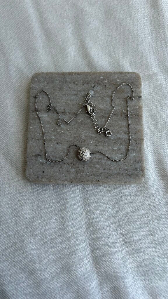 Pre-Owned Silver Chain Open Circle Gems Large to Small Pendent Necklace