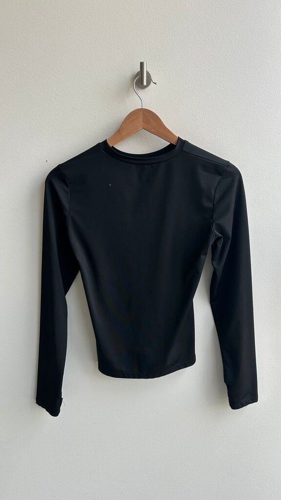 Pre-Owned Black Long Sleeve High Collared Round Neck Tee- Size Small (Estimated)