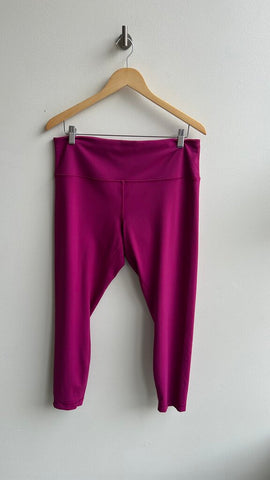 Pre-Owned Lululemon Magenta Short Legging- Size 16