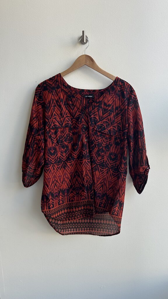 Pre-Owned Le Chateau Black/Red Abstract Stripe 3/4 Sleeve V-Neck Top - Size Medium