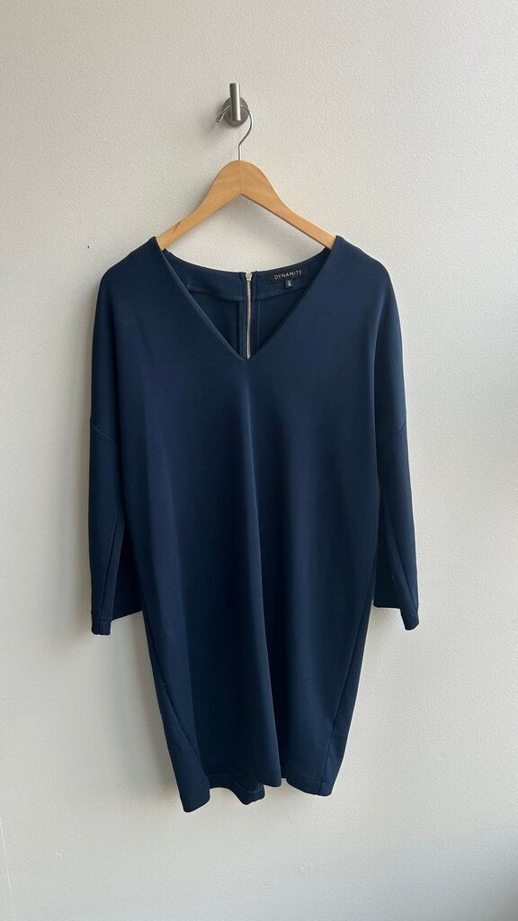 Pre-Owned Dynamite Navy Long Sleeve V-Neck Dress- Size Medium
