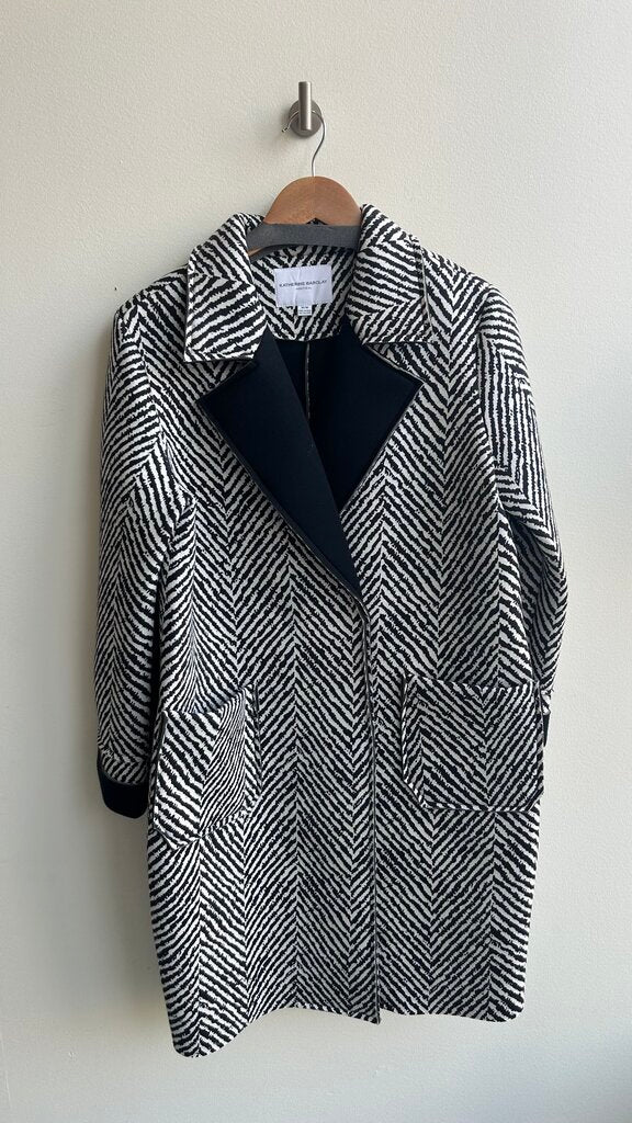Pre-Owned Kathrine Barclay Black/White Zebra Print Raw Hem Lapel Jacket- Size Medium