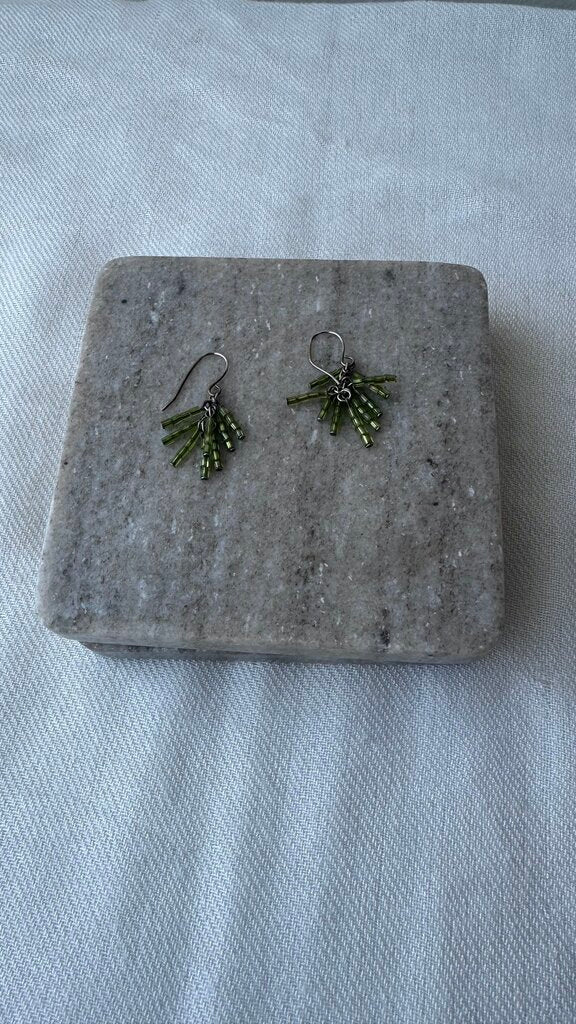 Pre-Owned Silver Green Beads Dangle Earrings