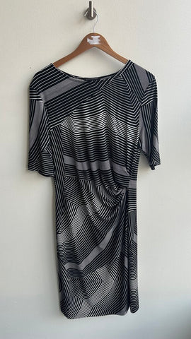Pre-Owned Banana Republic Black/Cream Striped Short Sleeve Gathered Hip Dress- Size Large