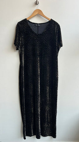Pre-Owned Tall Girl Black and Taupe Animal Print Velour Short Sleeved Long Dress - Size X-Large (Estimated)