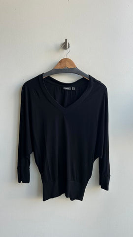 Pre-Owned Mexx Black Long Sleeve V-Neck Top- Size Medium
