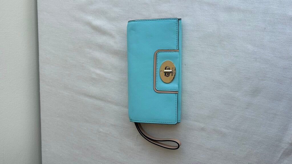 Pre-Owned Kate Light Blue and Nude Pink Wallet