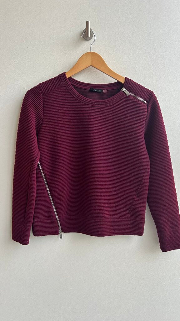 Pre-Owned Dex Red Ribbed Asymmetrical Zipper Sweater- Size X-Small