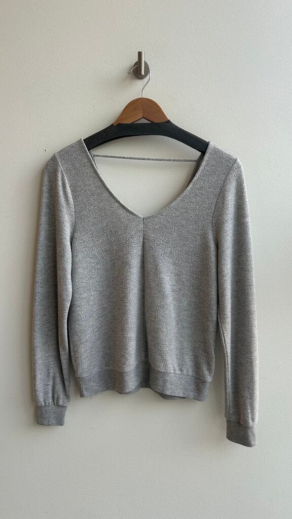 Pre-Owned Z Supply Grey V-Neck Front & Back Long Sleeve Sweater- Size X-Small
