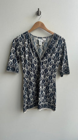 Pre-Owned Max Studio White/Blue Printed 1/4 Sleeve Top - Size X-Small