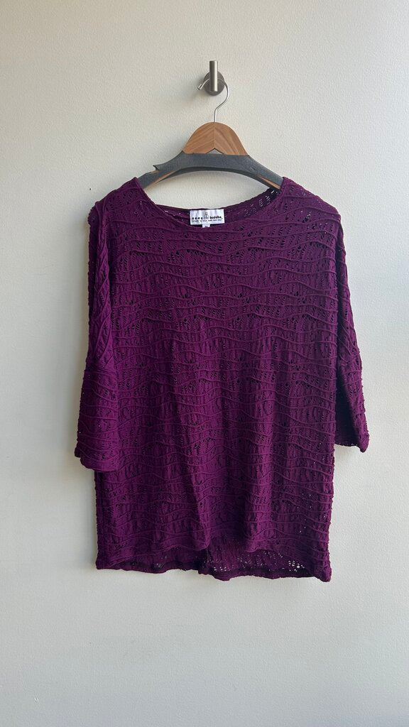 Pre-Owned Neon Buddha Deep Purple Knit Short Sleeve Top- Size X-Small