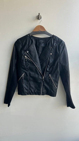 Pre-Owned Vero Moda Black Faux Leather Moto Jacket- Size Medium