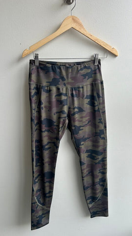 Pre-Owned Iron & Ink Green Camo Print Leggings- Size Medium