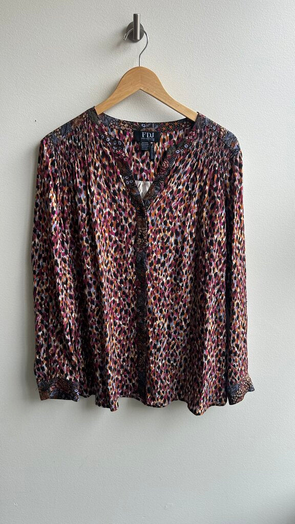 Pre-Owned FDJ Black/Multi Animal/Floral Print Long Sleeve Top- Size X-Large