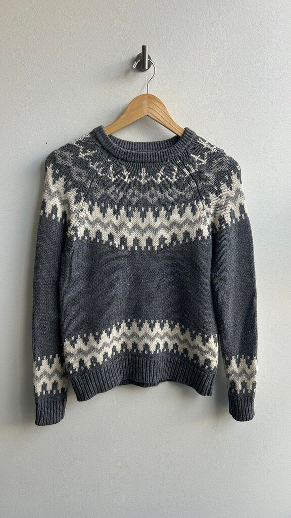Pre-Owned TNA Grey Fair Isle Print Knit Sweater- Size X-Small
