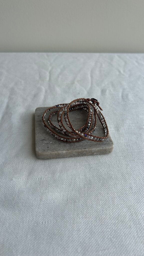 Pre-Owned Victoria Emerson Brown Leather and Multi Clear Beads Wrap Bracelet