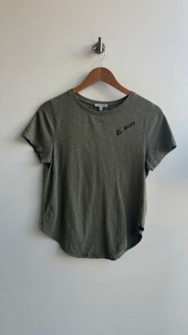 Pre-Owned Lisa Todd Bee Happy Olive Green Curved Hem Tee - Size Small