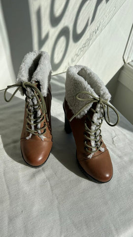 Pre-Owned Kelsi Dagger Brown 'Ricci' Sherpa Lined Lace Up Platform Heeled Bootie- Size 6