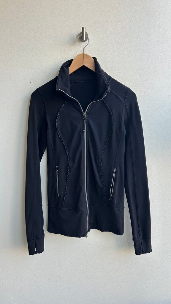 Pre-Owned Lululemon Black Full Zip Ruffle Trim Jacket - Size 4
