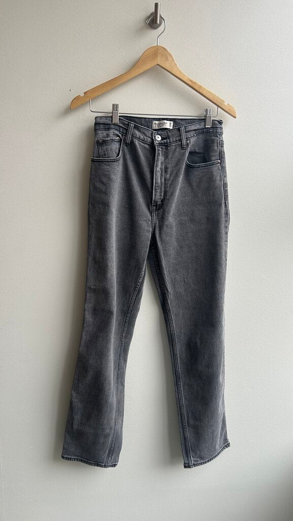 Pre-Owned Abercrombie & Fitch Washed Black The Ankle Straight Jeans - Size 28
