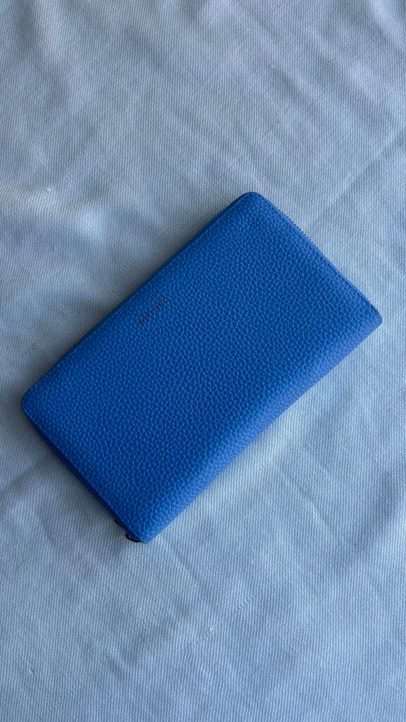 Pre-Owned Matt & Nat Blue Oversized Fold Open Zip Wallet