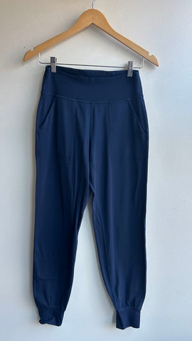 Pre-Owned Lululemon Navy Align Joggers - Size 6