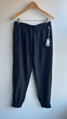 Pre-Owned TenTree Meteorite Black 'TreeLine Thruline' Jogger Pant (NWT)- Size Medium