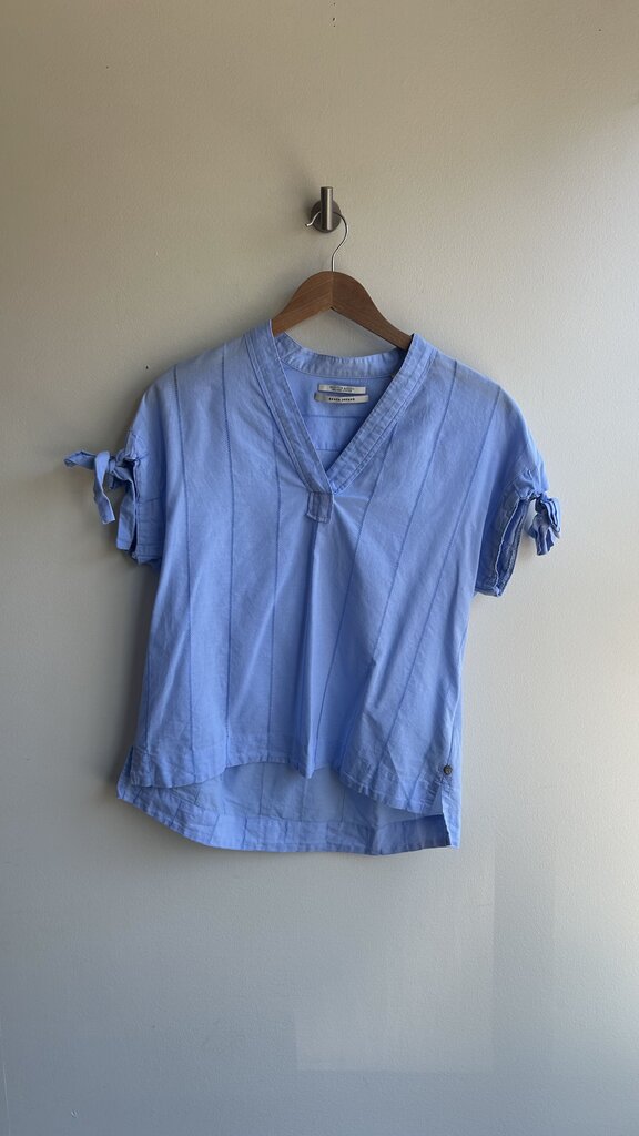 Pre-Owned Scotch & Soda Beach Freaks Blue Cap Tie Sleeve Blouse- Size Medium