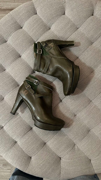 Pre-Owned Like Smug by Prophecy Green Heeled Ankle Booties- Size 41