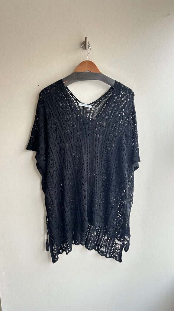 Pre-Owned Elise Zoey Black Loose Knit V-Neck Cover-Up (NWT) - One Size