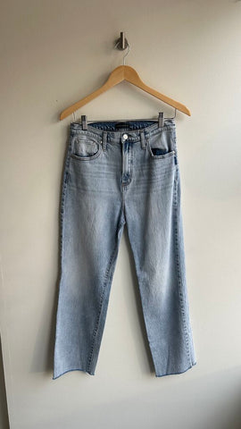 Pre-Owned Silver Jeans Light Wash Highly Desirable Straight Unfinished Hem Jeans - Size 28