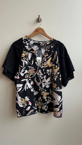 Pre-Owned Tribal Black Floral Eyelet Sleeve Blouse (NWT) - Size X-Large