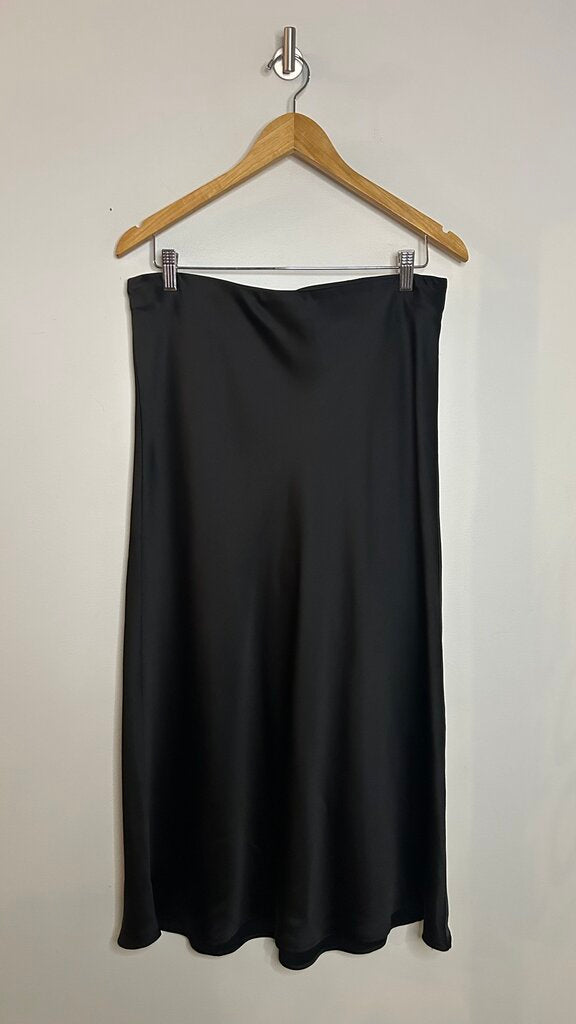 Pre-Owned Tribal Black Satin Midi Skirt - Size Large