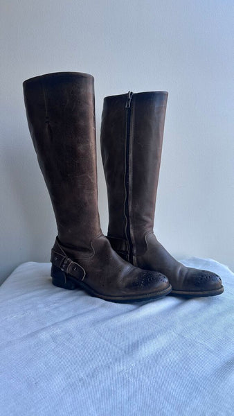 Pre-Owned Felmini Brown Side Zip Punch Print on Toe Calf High Boot- Size 40