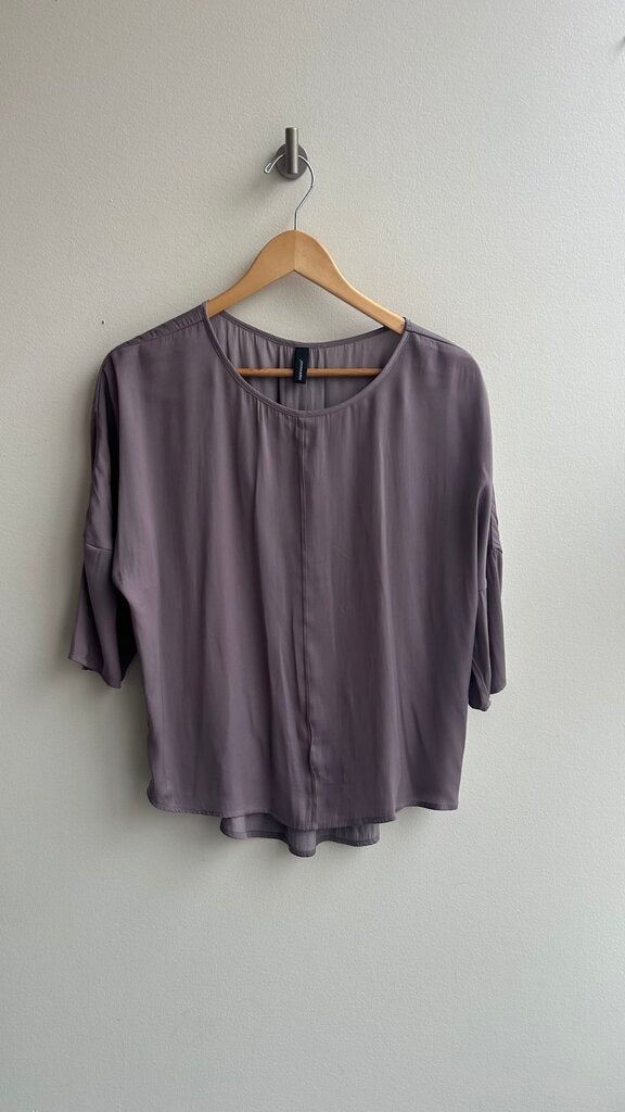 Pre-Owned Soyaconcept Grey Drop Shoulder Short Sleeve Blouse- Size Medium