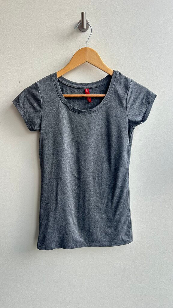 Pre-Owned Emme Jordan Grey Round Neck Tee- Size Small