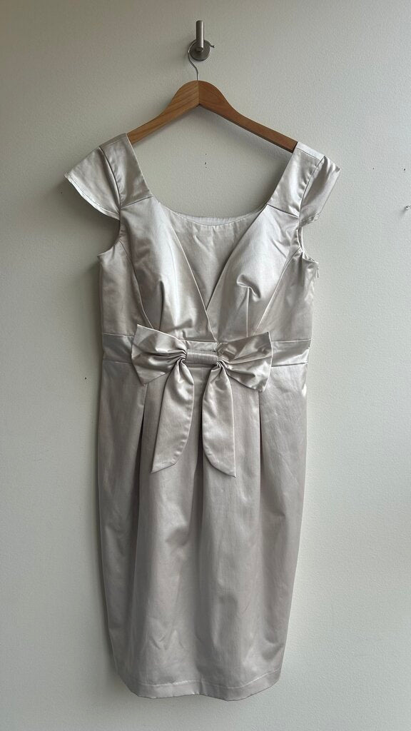 Pre-Owned Simon Chang Off-White Bow Dress- Size 8