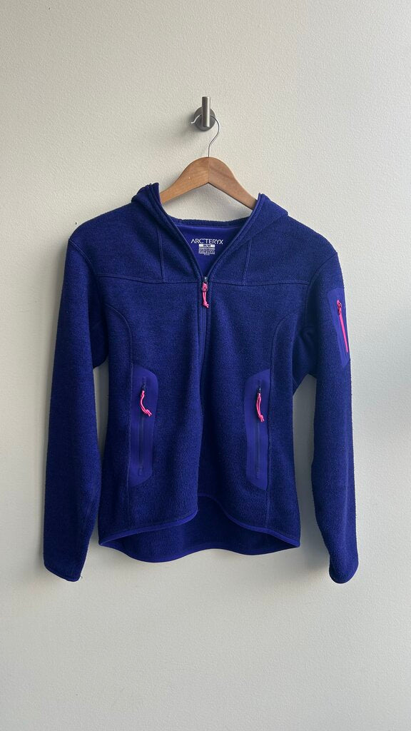Pre-Owned Arc'teryx Blue High Neck Hooded Zip Up Sweater- Size Medium