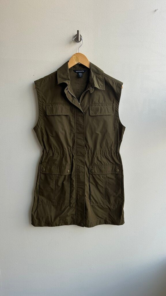 Pre-Owned Athleta Green Long Fit Utility Style Wind Vest- Size Small