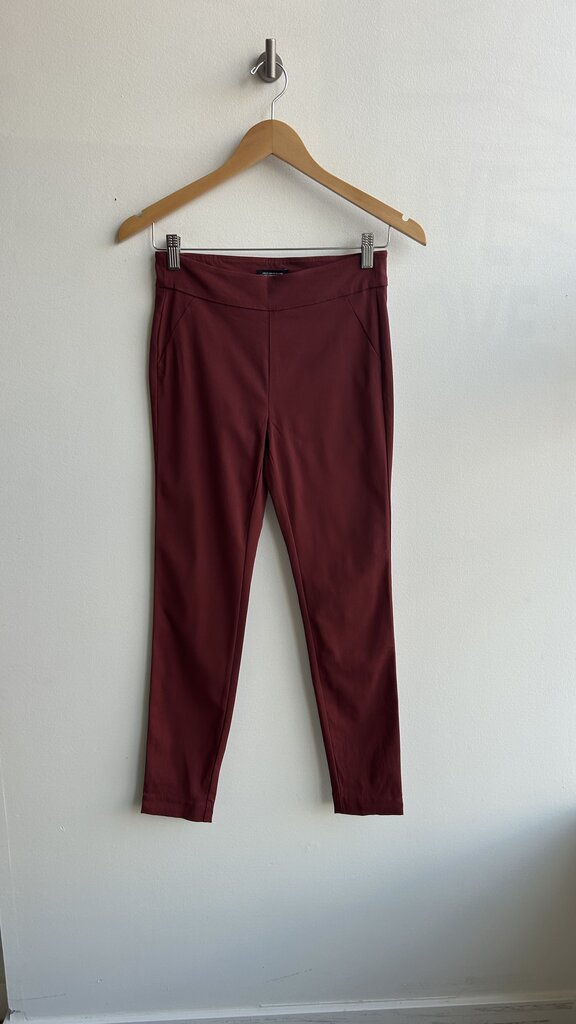 Pre-Owned RW&Co Red Slim Legging Pant- Size Small