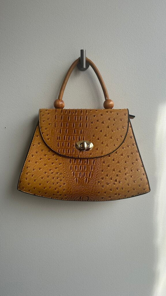 Pre-Owned Mustard Classic Purse Shape Textured Handbag/Crossbody