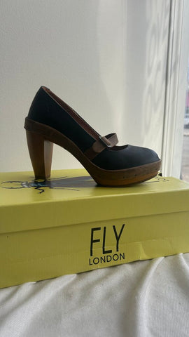 Pre-Owned Fly London 'Cool' Black/Camel Leather/Wooden Heels - Size 36